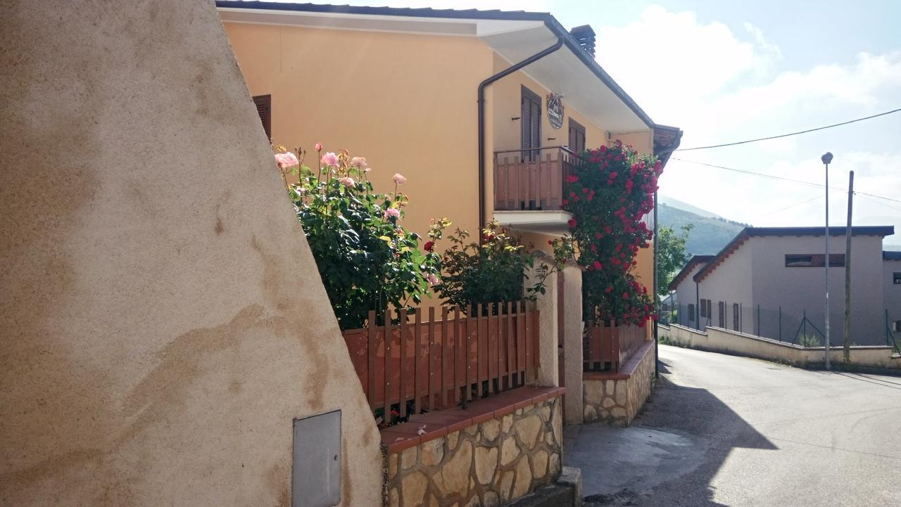 B&B A Casa Di Nonna Massa d'Albe Ngoại thất bức ảnh