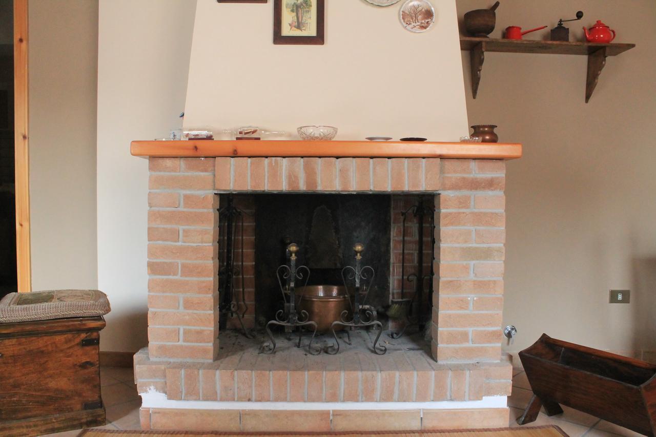 B&B A Casa Di Nonna Massa d'Albe Ngoại thất bức ảnh