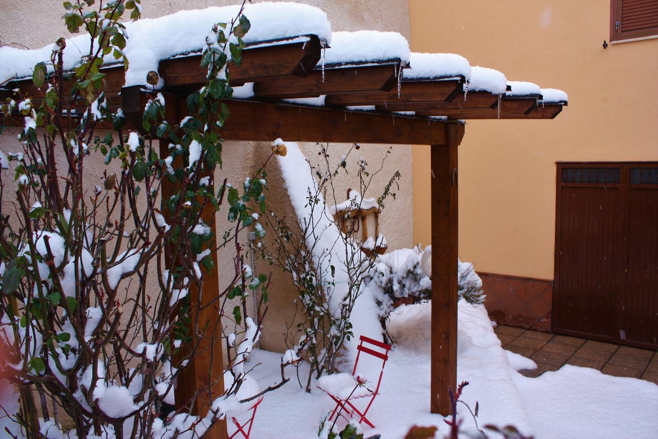 B&B A Casa Di Nonna Massa d'Albe Ngoại thất bức ảnh