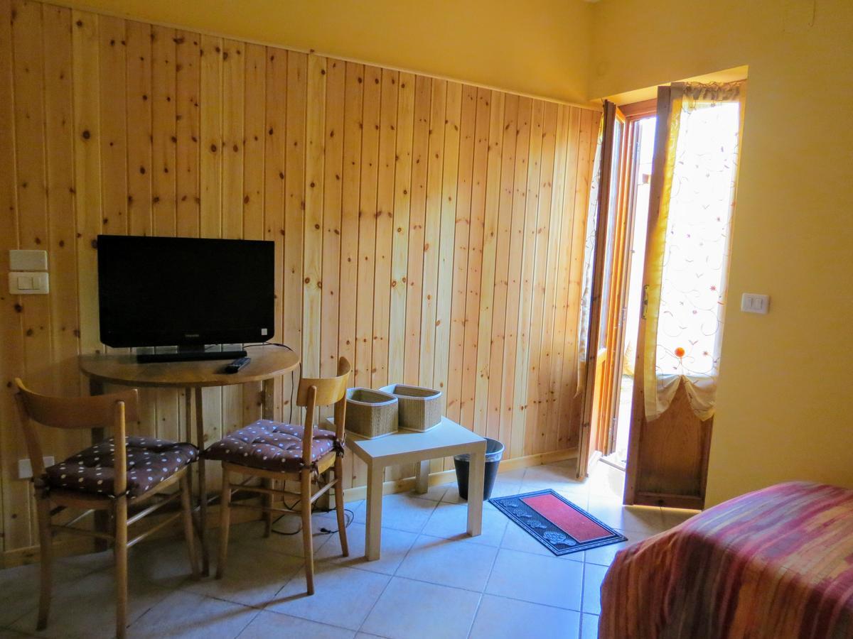 B&B A Casa Di Nonna Massa d'Albe Ngoại thất bức ảnh