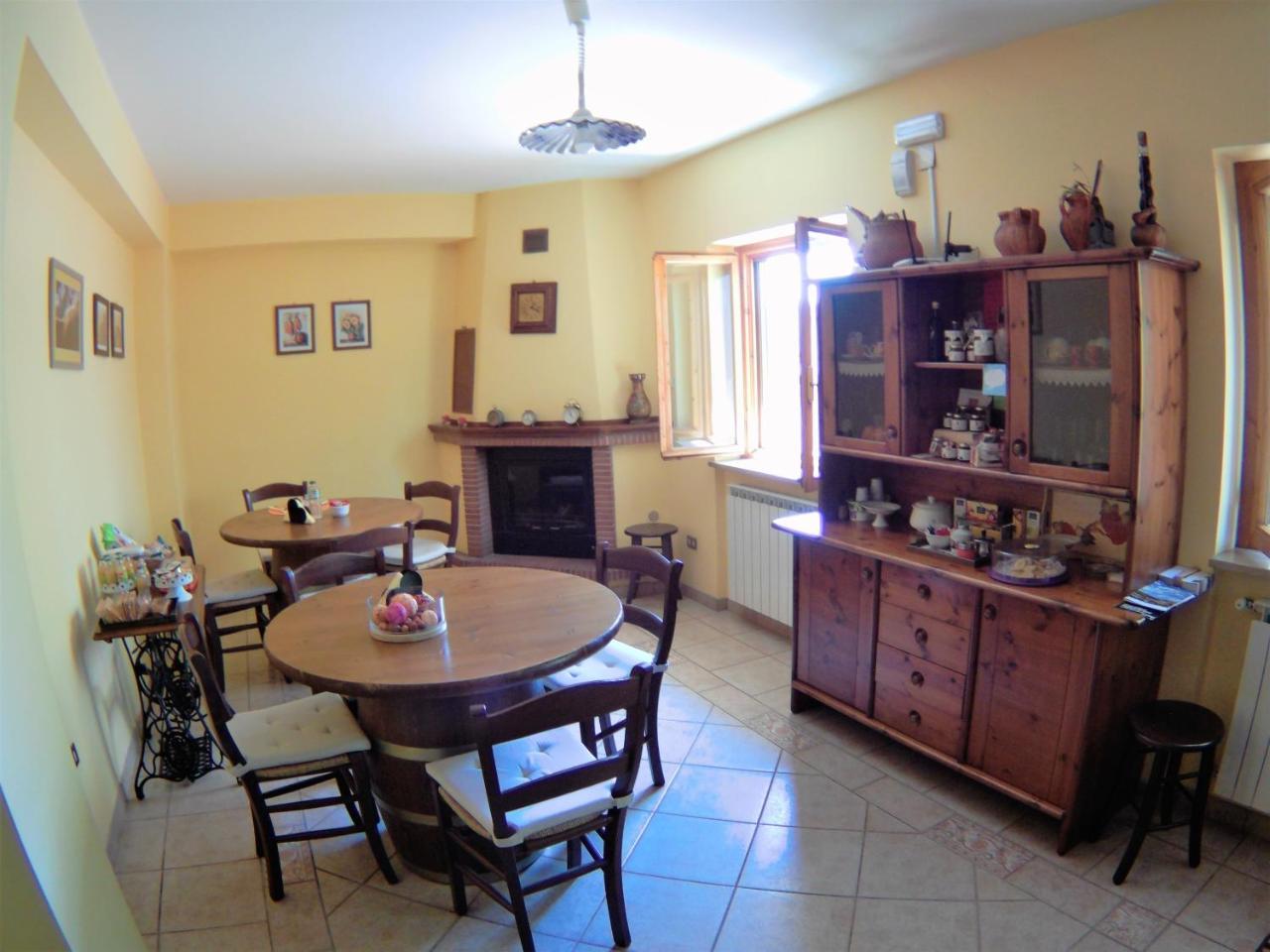 B&B A Casa Di Nonna Massa d'Albe Ngoại thất bức ảnh